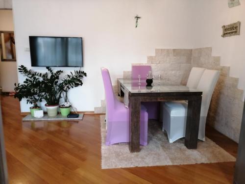 Apartment Visoka, Split (photo 9)