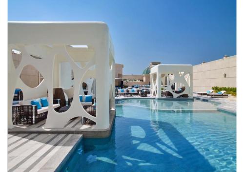 Your Dream Holiday Vacation at the V Hotel in Dubai - image 9