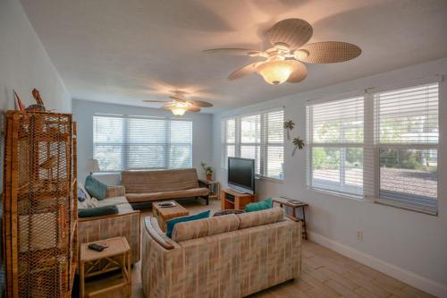 Charming Beachside Home by Ocean Properties in New Smyrna Beach, USA