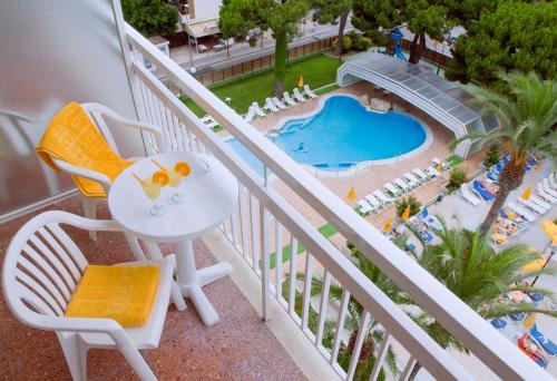 GHT Oasis Park & Spa - image 11