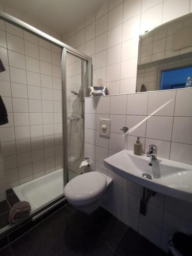 Hotel Come In - image 12