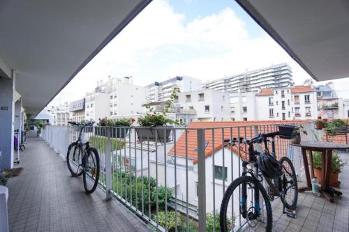 Charming apt close to the Cartier Foundation - image 11