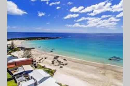 . Zoo Villas: Villa Giraffe - Central Wynyard