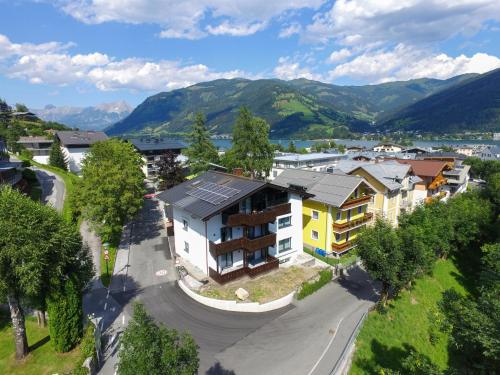 Finest Villa Zell am See by All in One Apartments