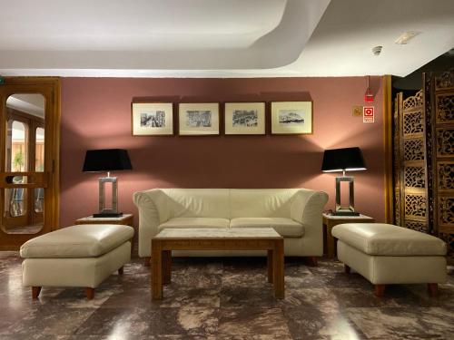 Hotel Leuka - image 4