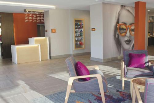 La Quinta by Wyndham Madera - image 6