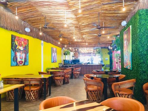 ห้องอาหาร, Hotel Casa de las Flores in พลาย่า เดล ตาร์เมน