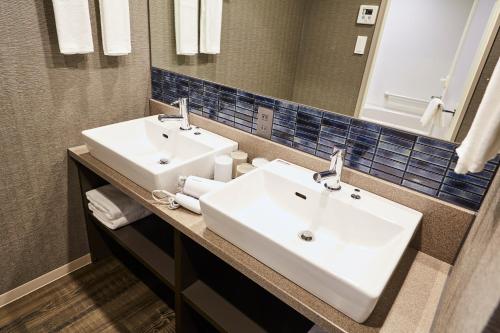 Deluxe Japanese Room with Washing Machine - Up to 5 Adults image 6