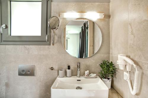 Kumquart Guesthouse, 20 people, private pool Kumquart Guesthouse, 20 people, private pool