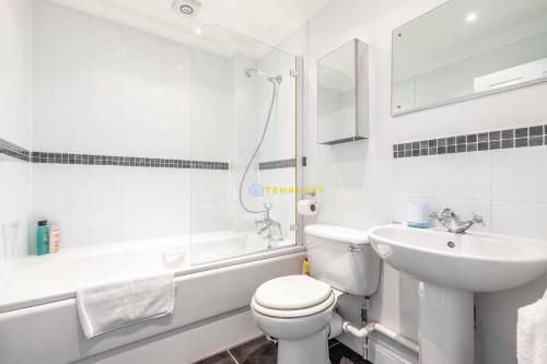 PERFECT SPOT IN CENTRAL WINDSOR & FREE PARKING! - By Tempstay, Windsor (fotografie 5)
