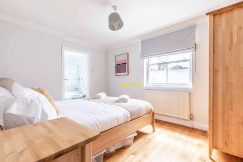 PERFECT SPOT IN CENTRAL WINDSOR & FREE PARKING! - By Tempstay, Windsor (fotografie 4)