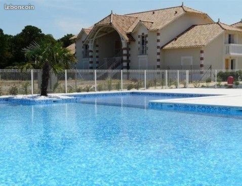 Swimming pool, La Paree d Eau appt 104 - Residence avec piscine in Notre-Dame-de-Monts