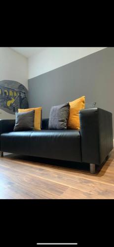 Spacious Shude Hill Apartment With Balcony, Manchester (photo 6)