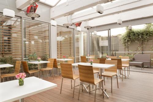 Lille City Hotel - image 4