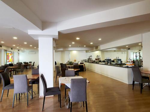 Miramar Hotel Spa & Apartments - image 2