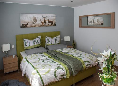 Hochwertige und moderne Ferienwohnung Huber 4.9km von Friedrichsthal entfernt