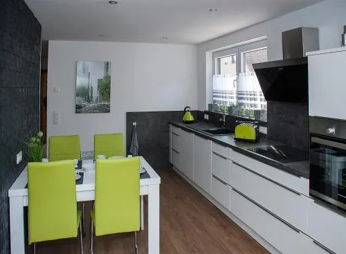 Hochwertige und moderne Ferienwohnung Huber in Neuweiler, Deutschland