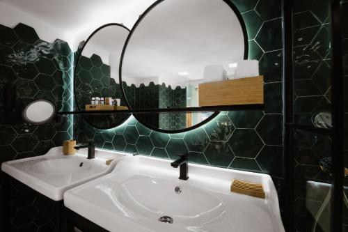 The Bold Type Hotel - image 12