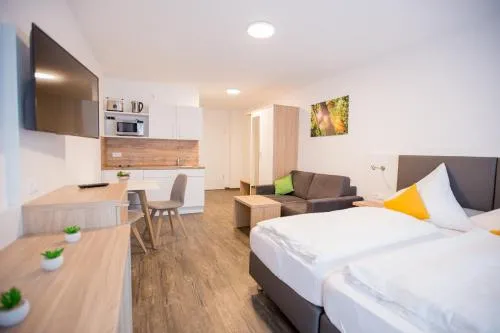 Schoko-Apartments mit Bad & Küche in Unterschneidheim, Deutschland