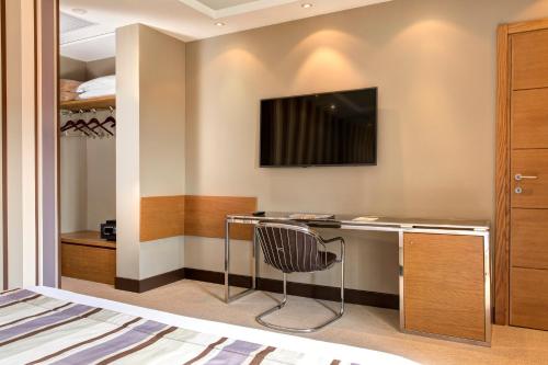 Marcella Royal Hotel - image 7