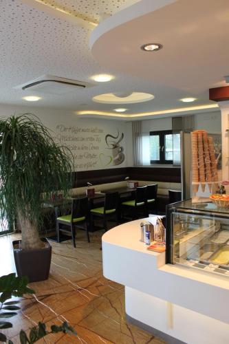 Schoko-Apartments mit Bad & Küche – Unterschneidheim, OK