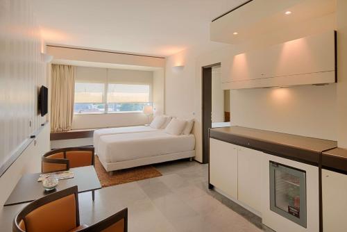 Family triple room