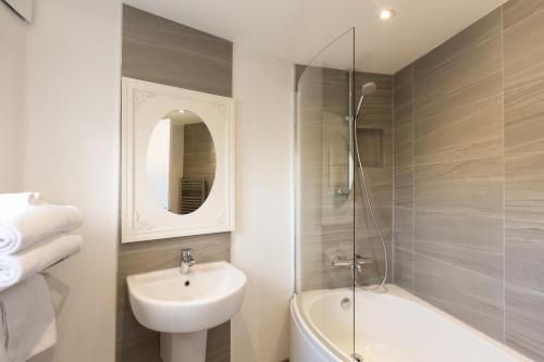 Warkworth House Hotel Room Type - Superior Suite