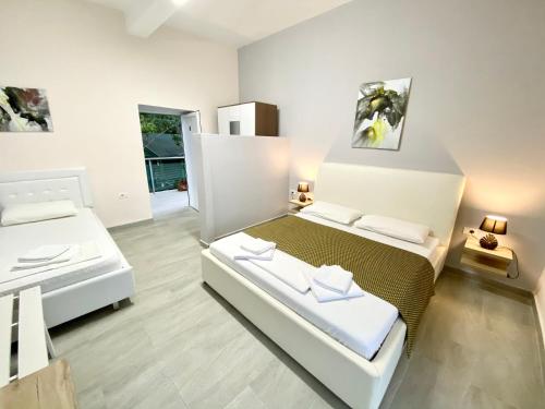Guesthouse Riviera XH&M Dhermi - image 7