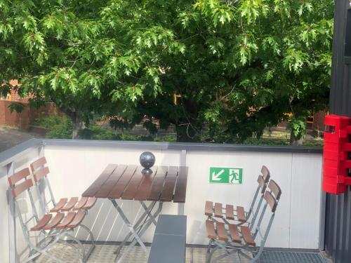 Motel Home Berlin - image 2