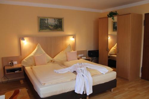 1 double bed