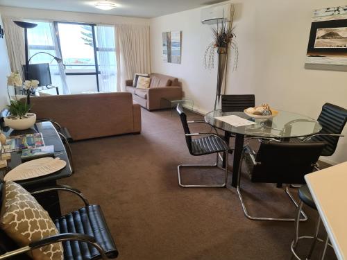 Oceanside Resort & Twin Towers in Tauranga