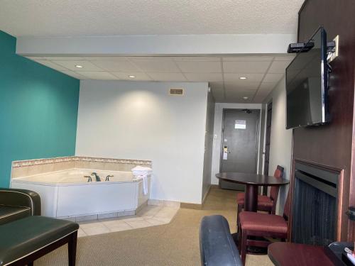 Travelodge by Wyndham Miramichi New Brunswick