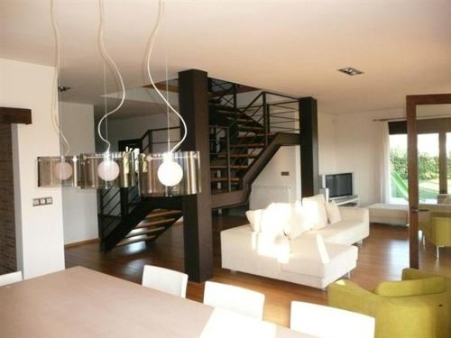 Faciliteter, La Casa de Orviz in Pola de Siero