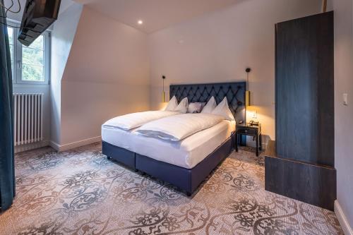 PARKHOTEL GUNTEN – LAKE & SPA Room Type - Junior Suite