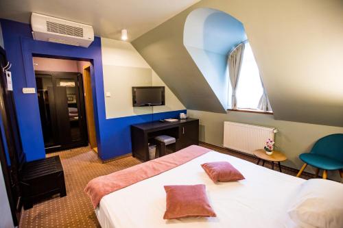 hotel photo