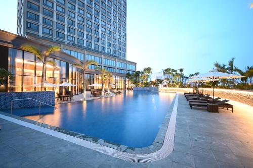 スイミングプール, ホテル ニッコー ハイフォン (Hotel Nikko Hai Phong) in ハイフォン