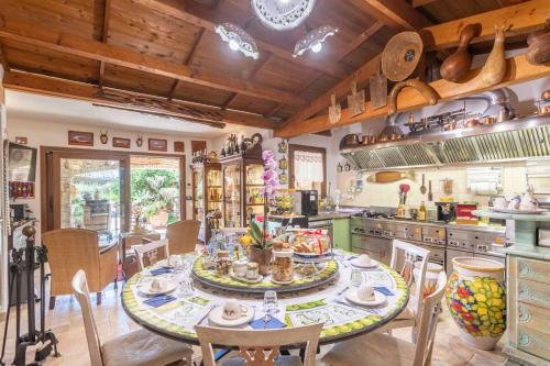 Ételek és italok, Villa Flumini in Quartu Sant Elena