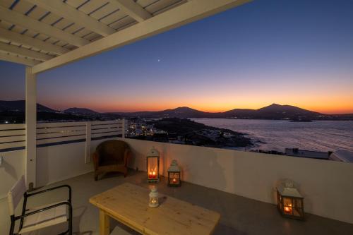 Lorenzo Studios and Suites Paros 2