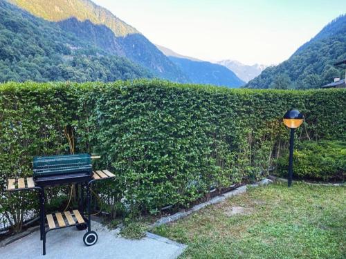 Appartamento con Giardino e Box in Valmalenco in Torre di Santa Maria