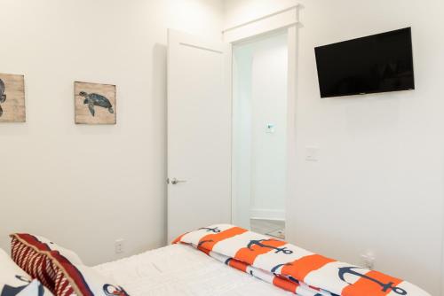 Doctor's Orders cabin - image 6