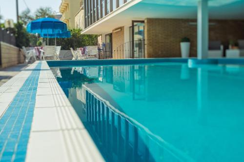Hotel La Pace - 수영장