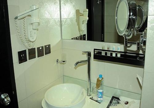 Al Waha Palace Hotel image 19
