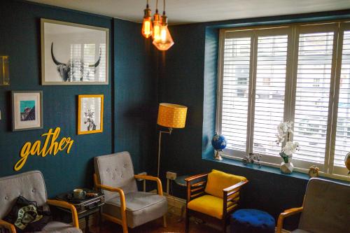 Aufenthaltsraum/TV-Zimmer, The Woodquay Hostel in Galway