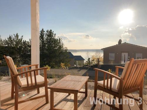 Apartment with Lake View