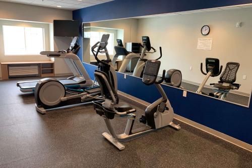 Microtel Inn & Suites by Wyndham Fountain North in Fountain, USA