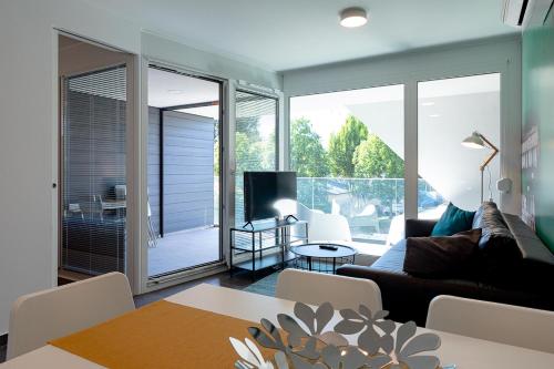 Marina Apartman Hotel in บาลาตอนเซเมส