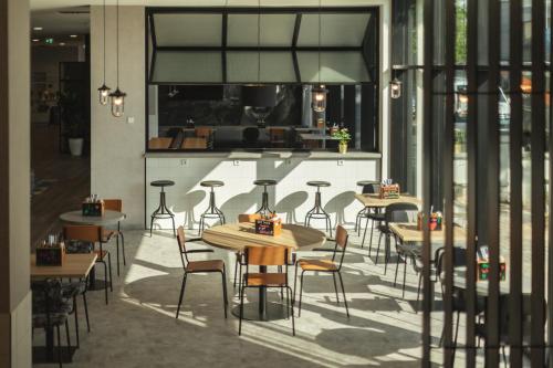 餐廳, Holiday Inn – the niu, Leo Nuremberg by IHG in 紐倫堡市中心