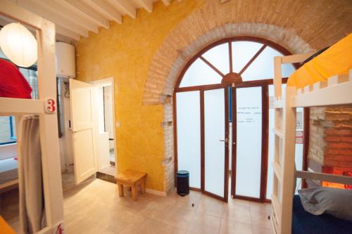 Casa Caracol Room Type - Bed in 5-Bed Mixed Dormitory Room with en-suite Bathroom Casa Caracol Room Type - Bed in 5-Bed Mixed Dormitory Room with en-suite Bathroom