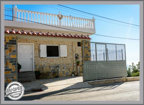 Bejárat, Dorvin Apartments in Palase