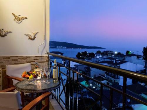  Anna Maria Apartments in Neos Marmaras